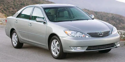 Used 2005 Blue Toyota XLE image 1