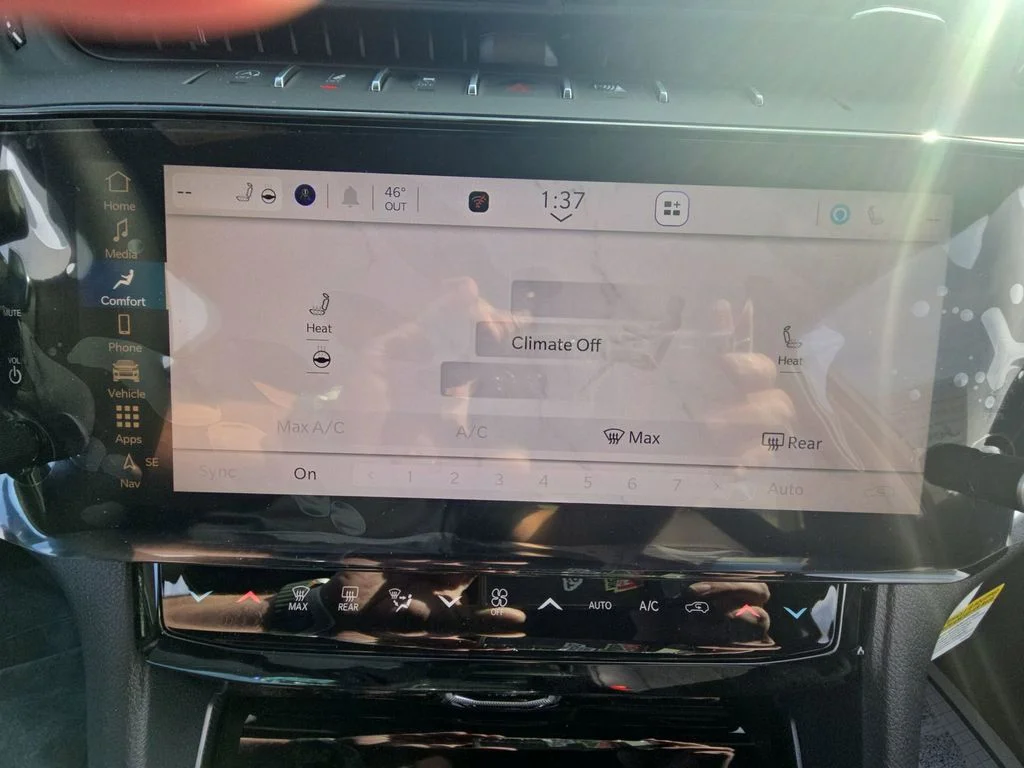 New 2026 Gray Jeep Altitude image 30