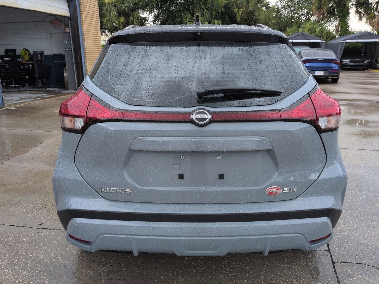 Used 2022 Boulder Gray Pearl Nissan SR image 5