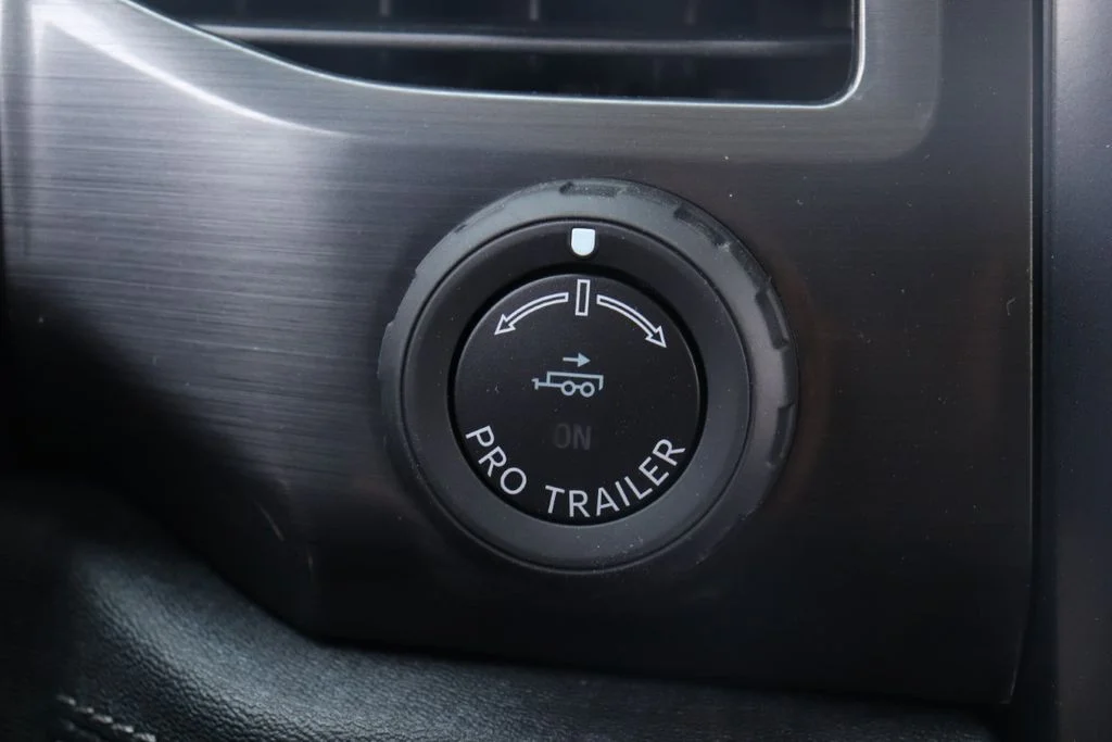 2025 Ford F-150 Lightning Flash - Photo 19