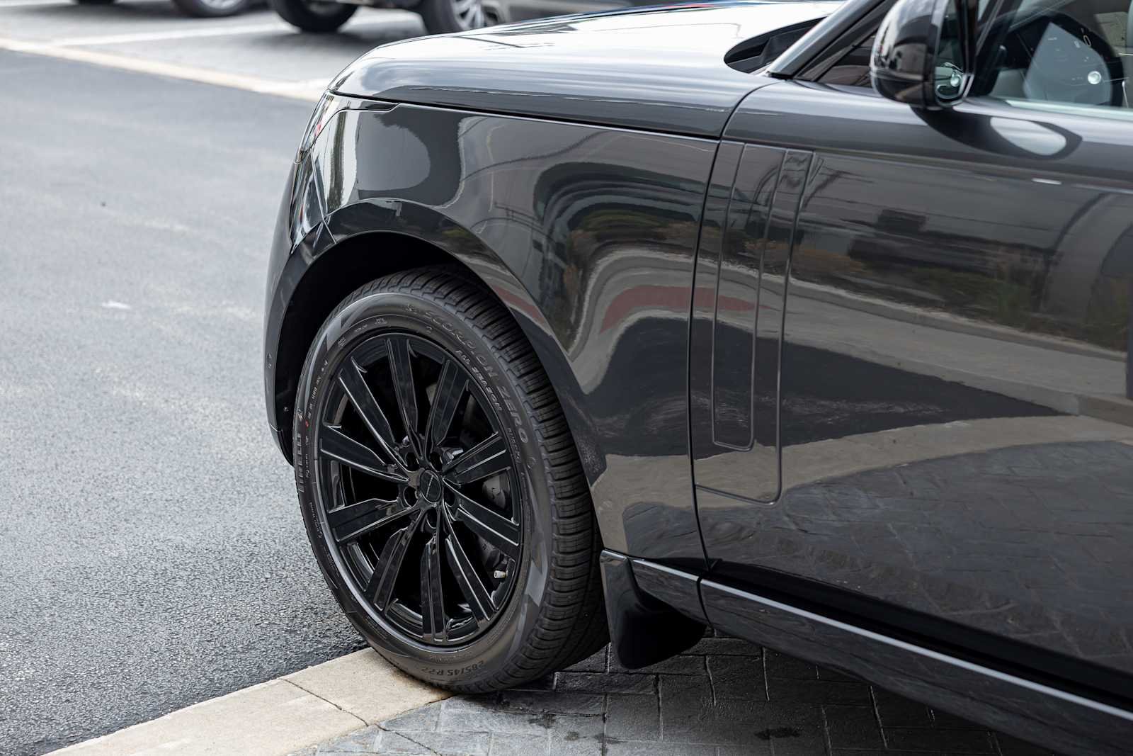 New 2026 Carpathian Grey Land Rover SE image 43