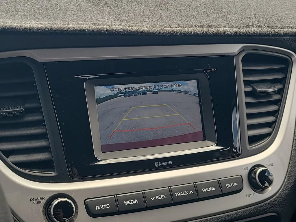 Used 2019 Red Hyundai SE image 16