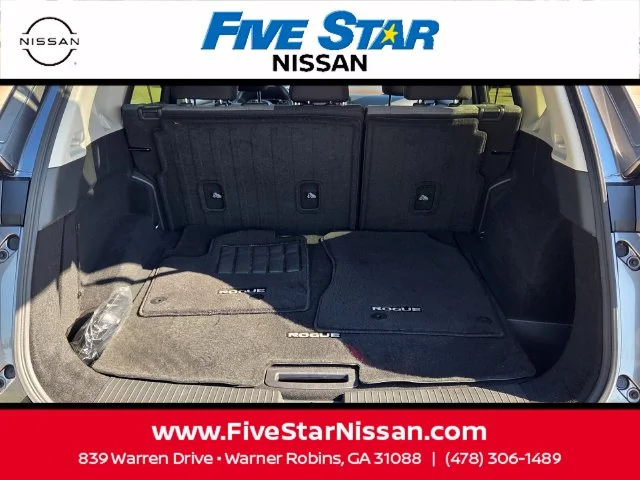 Used 2023 Gray Nissan SV image 12
