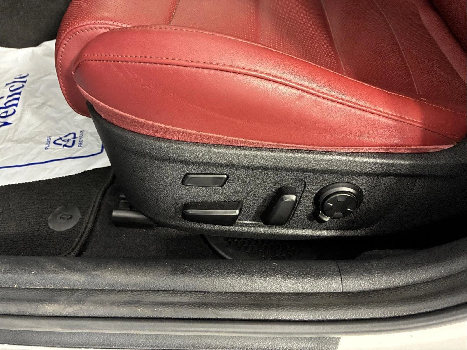 Used 2018 Snow White Pearl Kia GT2 image 30