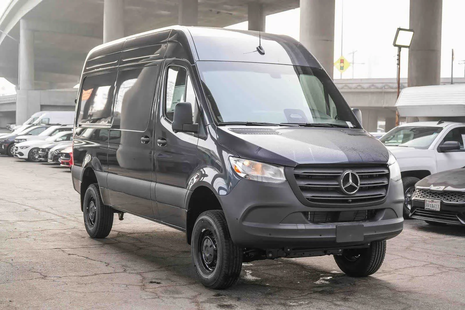 New 2026 Tenorite Gray Metallic Mercedes-Benz Cargo 144WB High Roof AWD 2.0L I4 Diesel Turbo HO image 30
