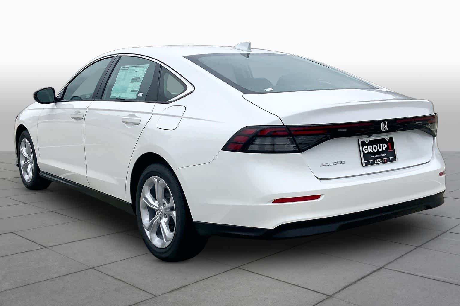 New 2026 Platinum White Pearl Honda LX image 11