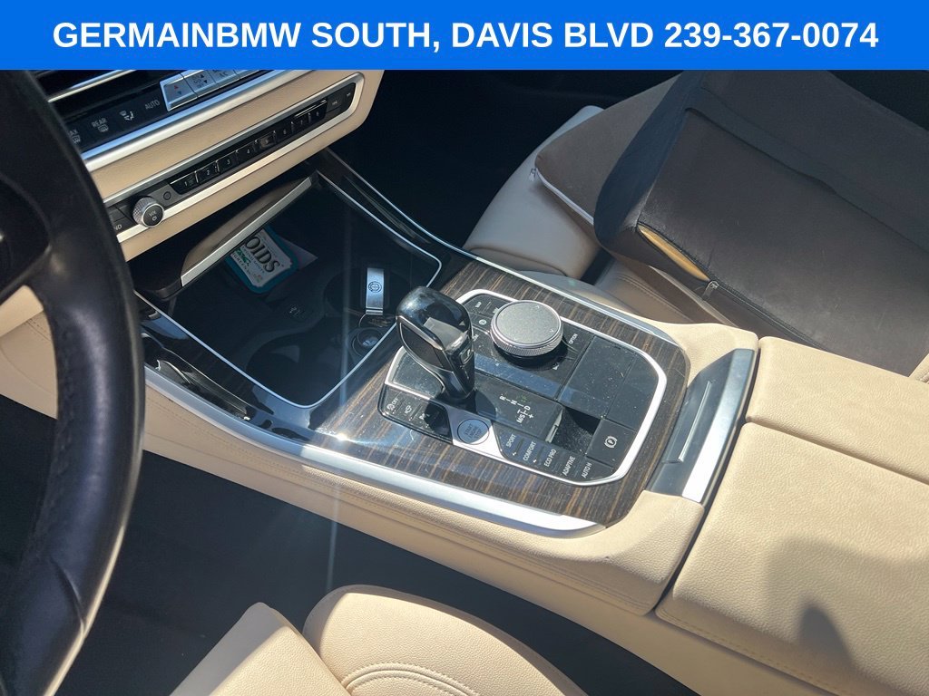 Used 2021 Black Sapphire Metallic BMW sDrive40i image 17