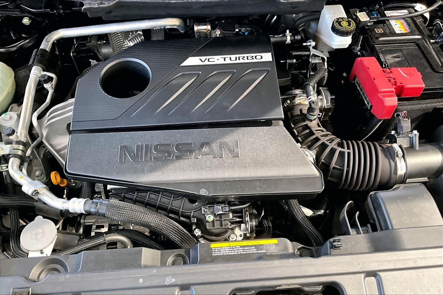 Used 2023 Super Black Nissan Platinum image 33