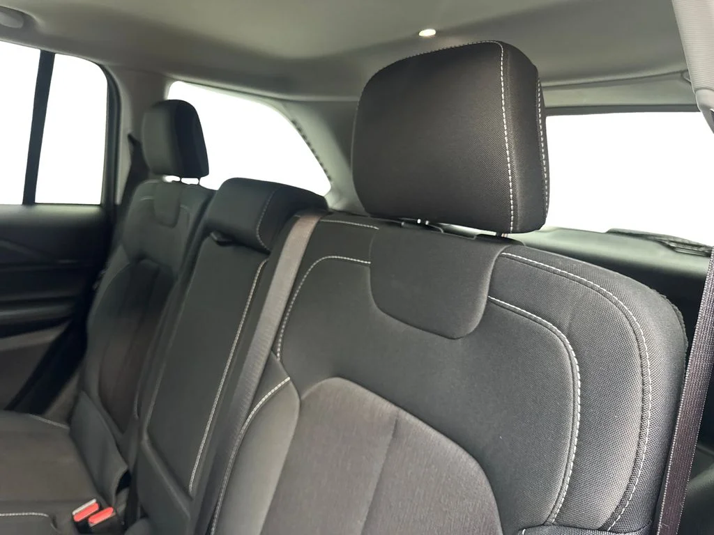 Used 2024 Black Jeep Laredo image 37