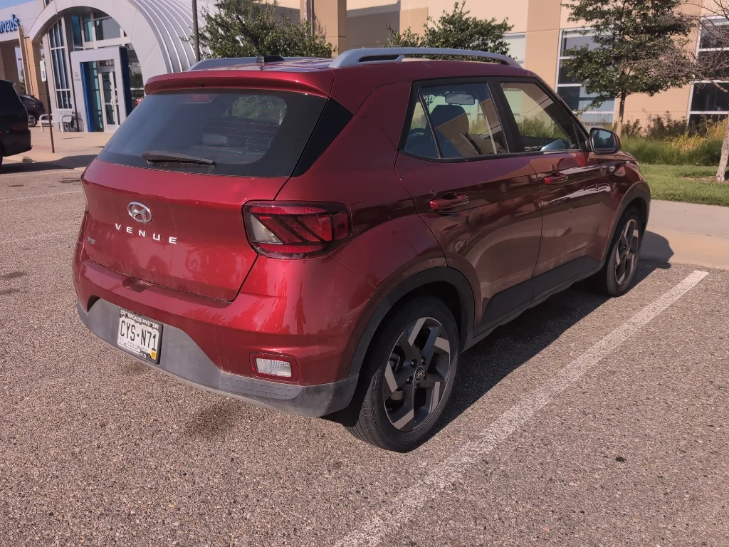 Used 2024 Ultimate Red Hyundai Limited image 3