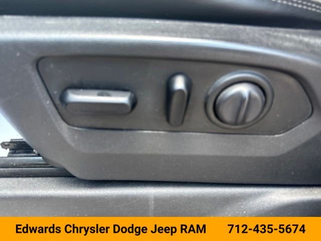 Used 2019 Red Chevrolet High Country image 15