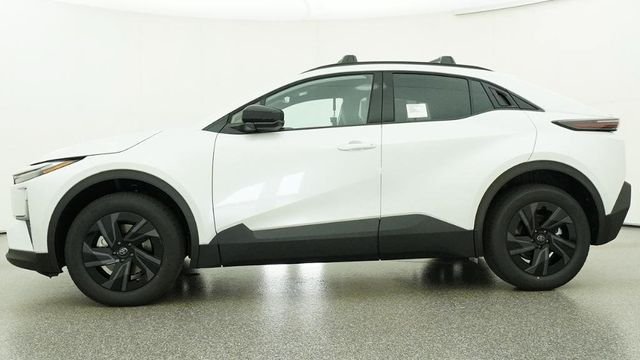 New 2026 Wind Chill Pearl Toyota SE image 17