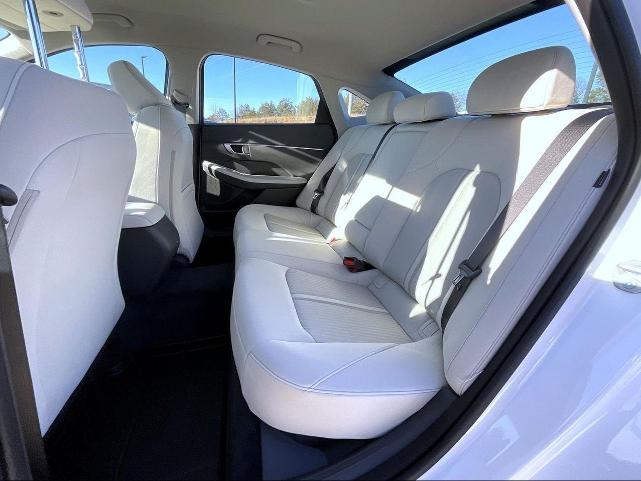 New 2026 White Hyundai SEL Sport image 18
