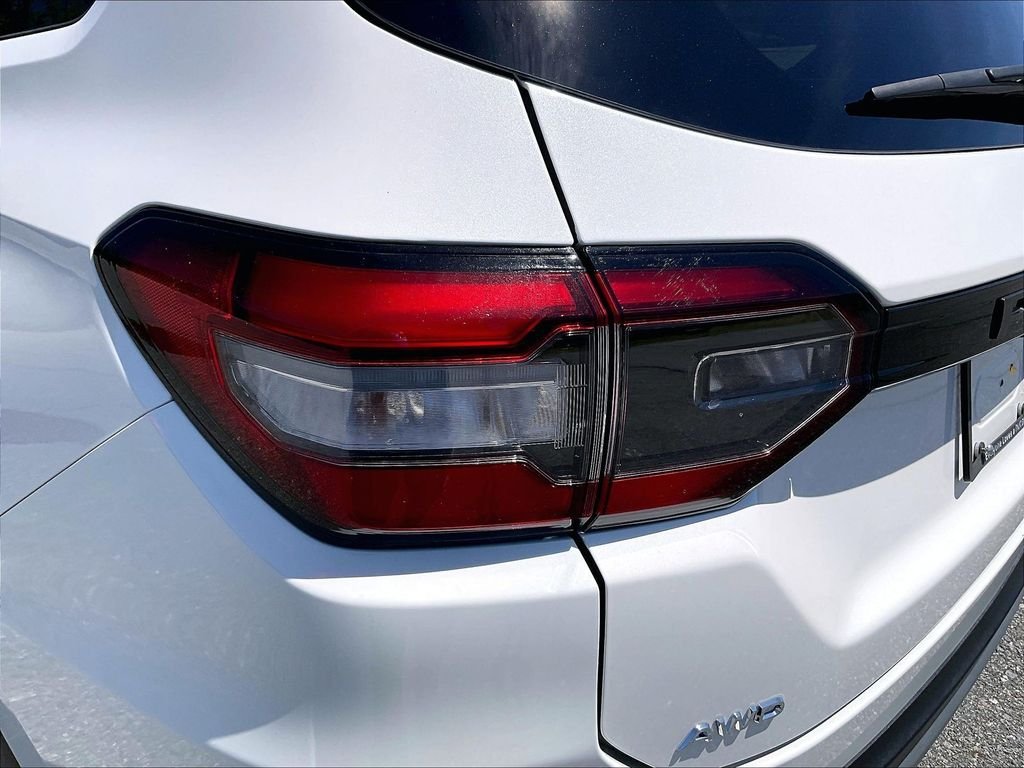 Certified Used 2025 White Honda EX-L image 33