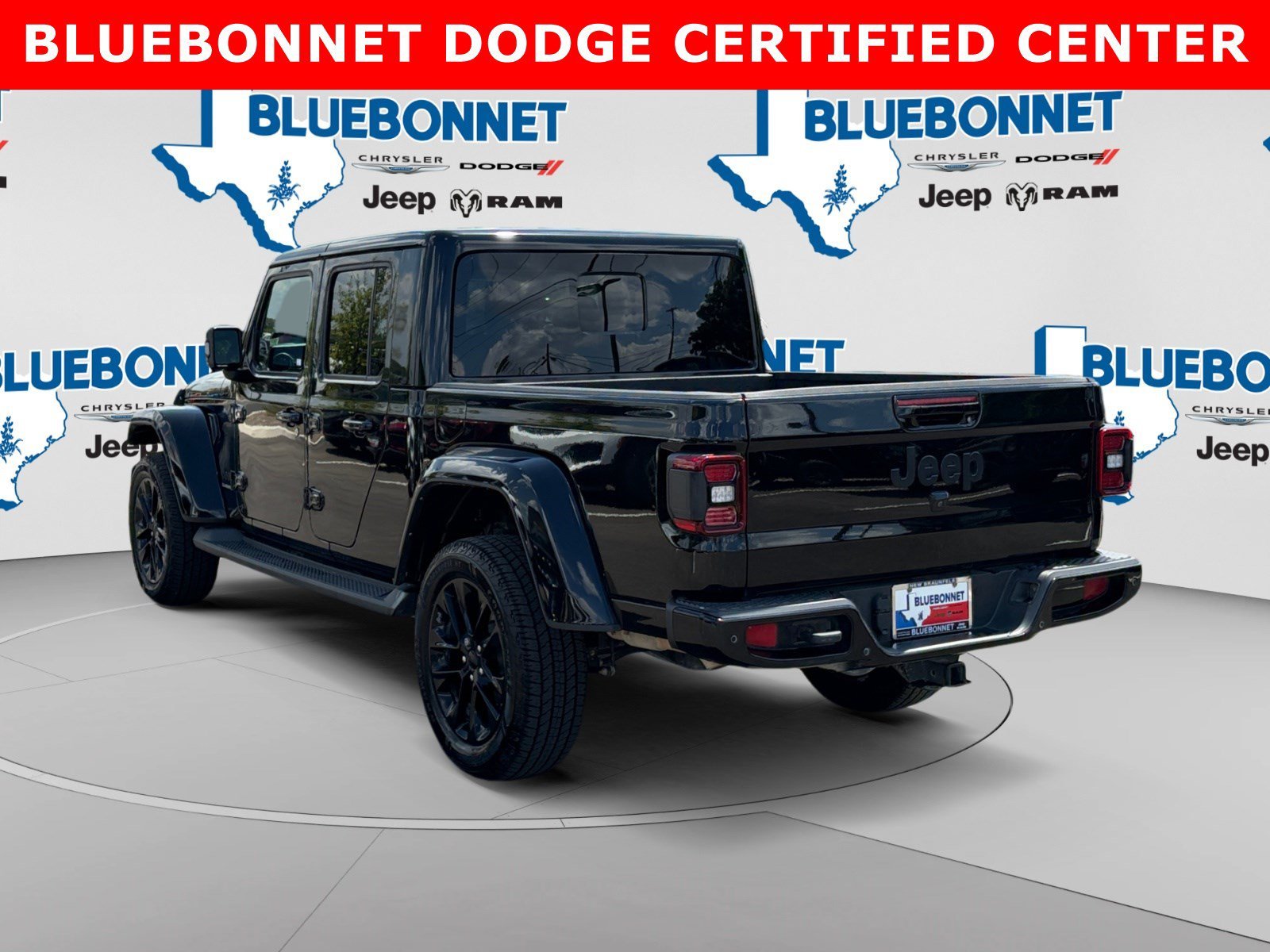 Used 2022 Black Clearcoat Jeep High Altitude image 7