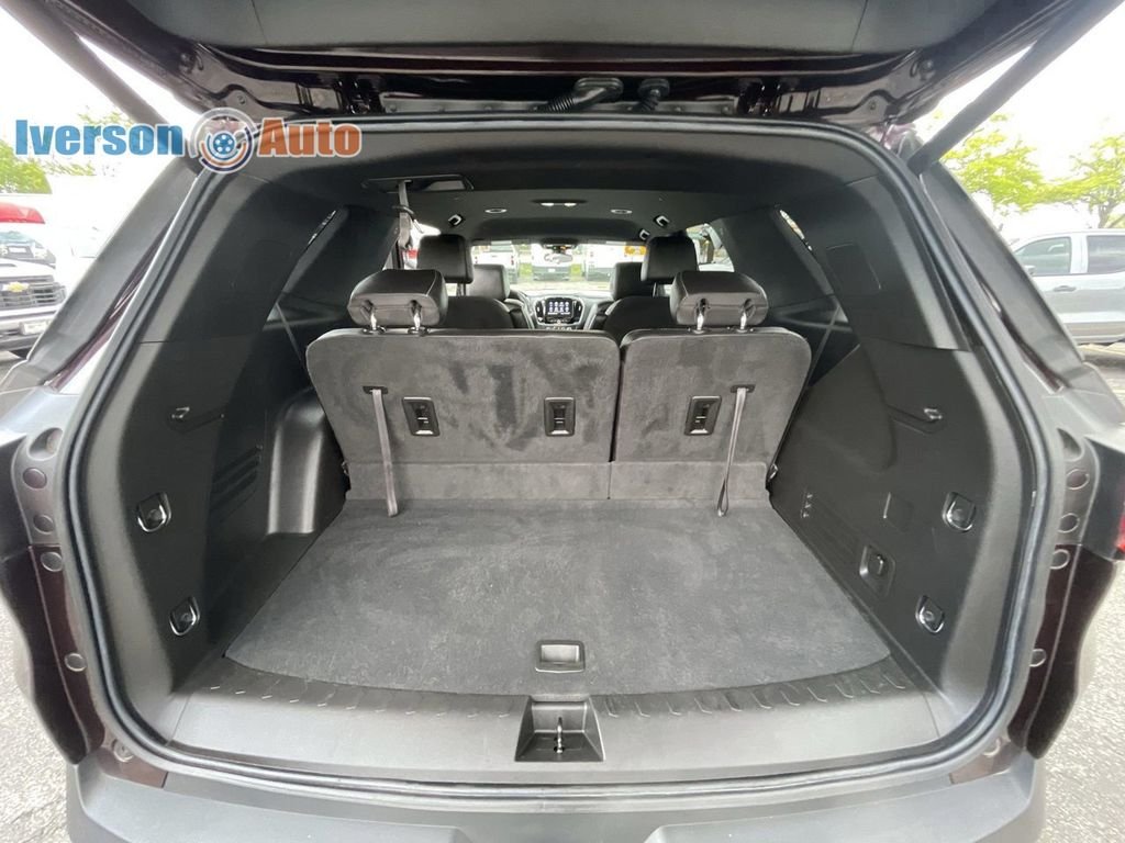 2023 Chevrolet Traverse Leather photo 3