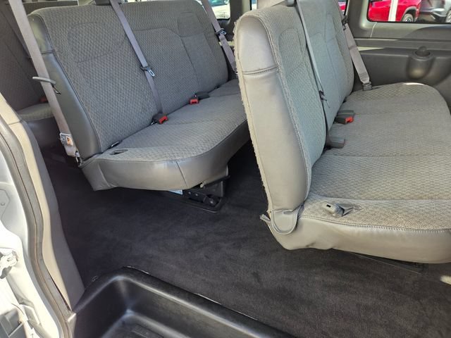 2025 Chevrolet Express Passenger LT - Photo 14