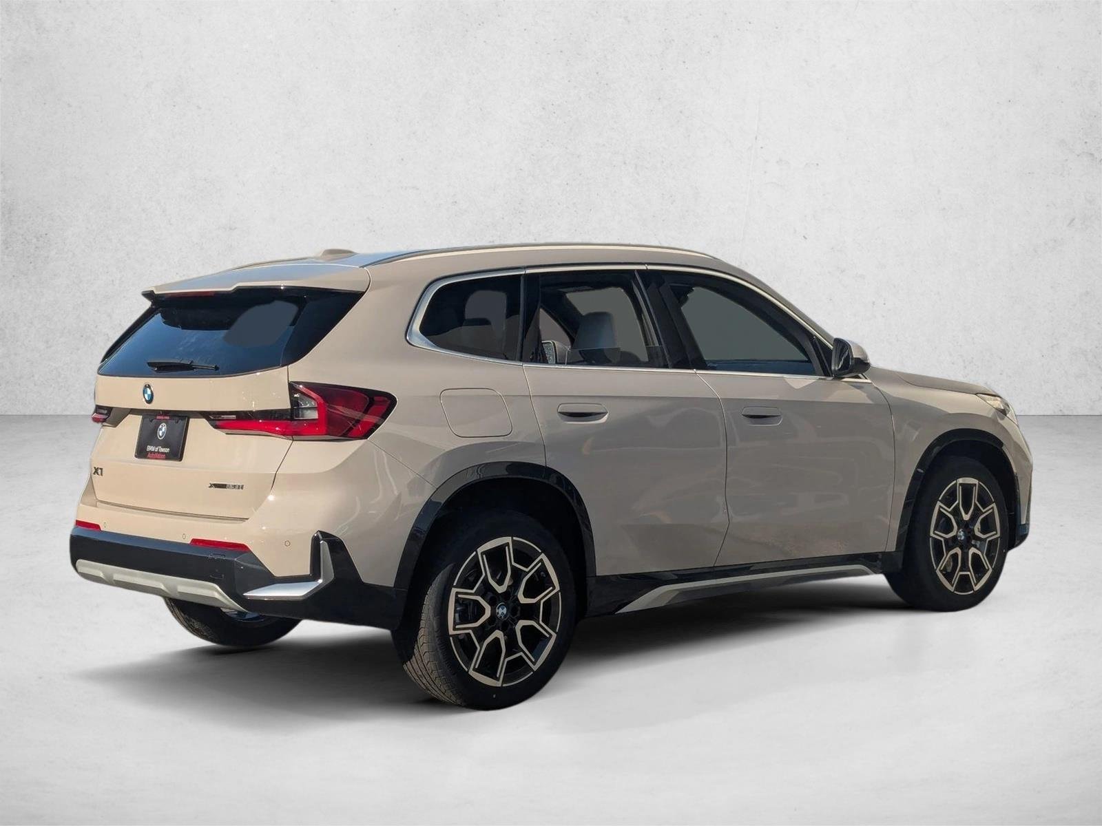 Used 2026 Dune Grey Metallic BMW xDrive28i image 2