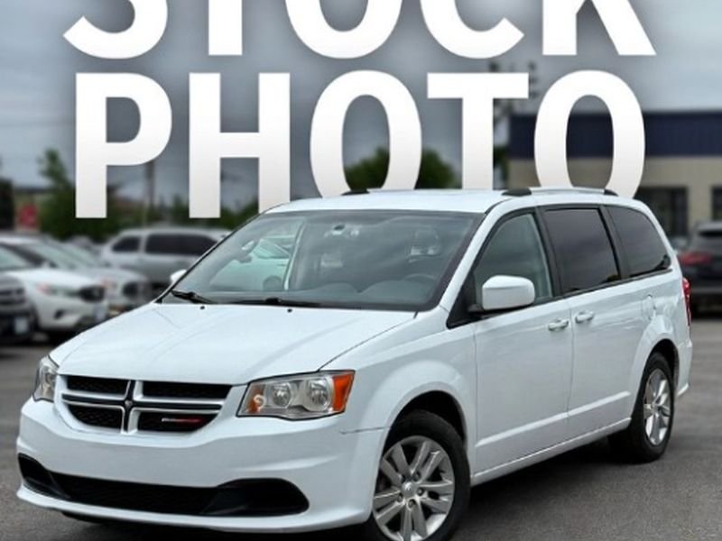 Used 2018 White Knuckle Clearcoat Dodge SXT image 1