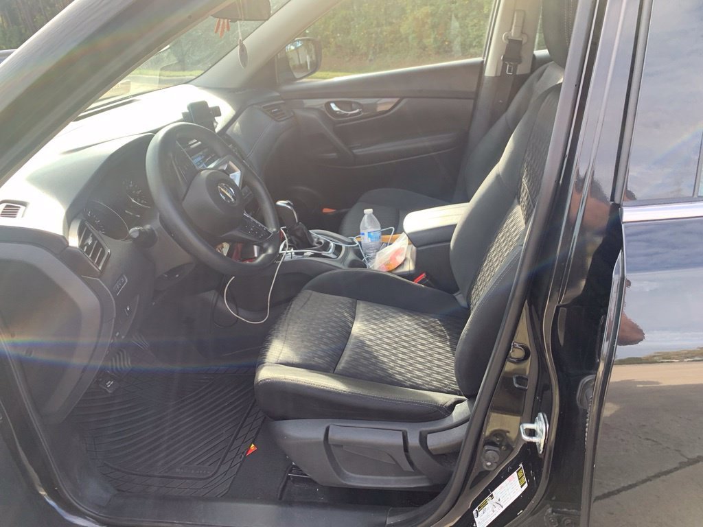 Used 2018 Black Nissan S image 21