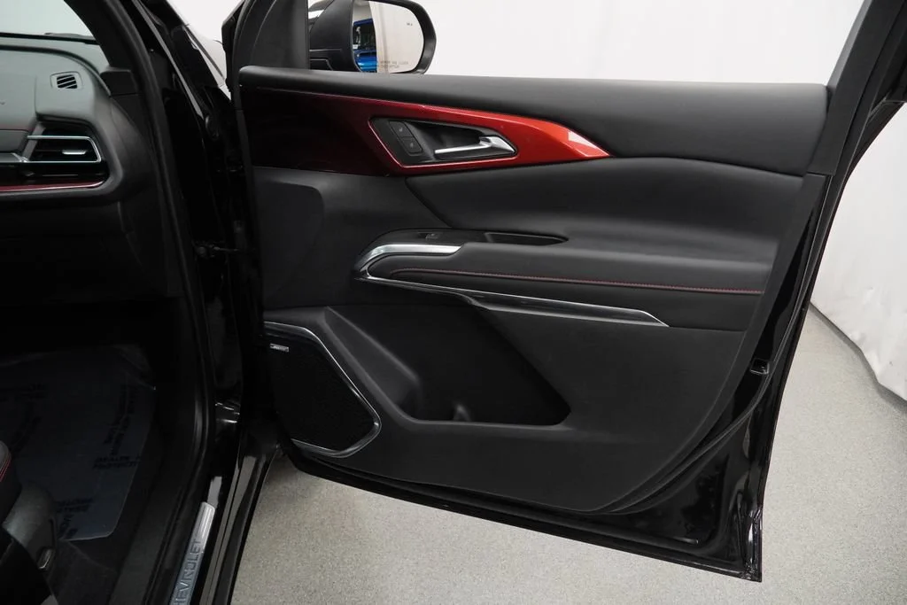Used 2024 Mosaic Black Metallic Chevrolet RS image 31