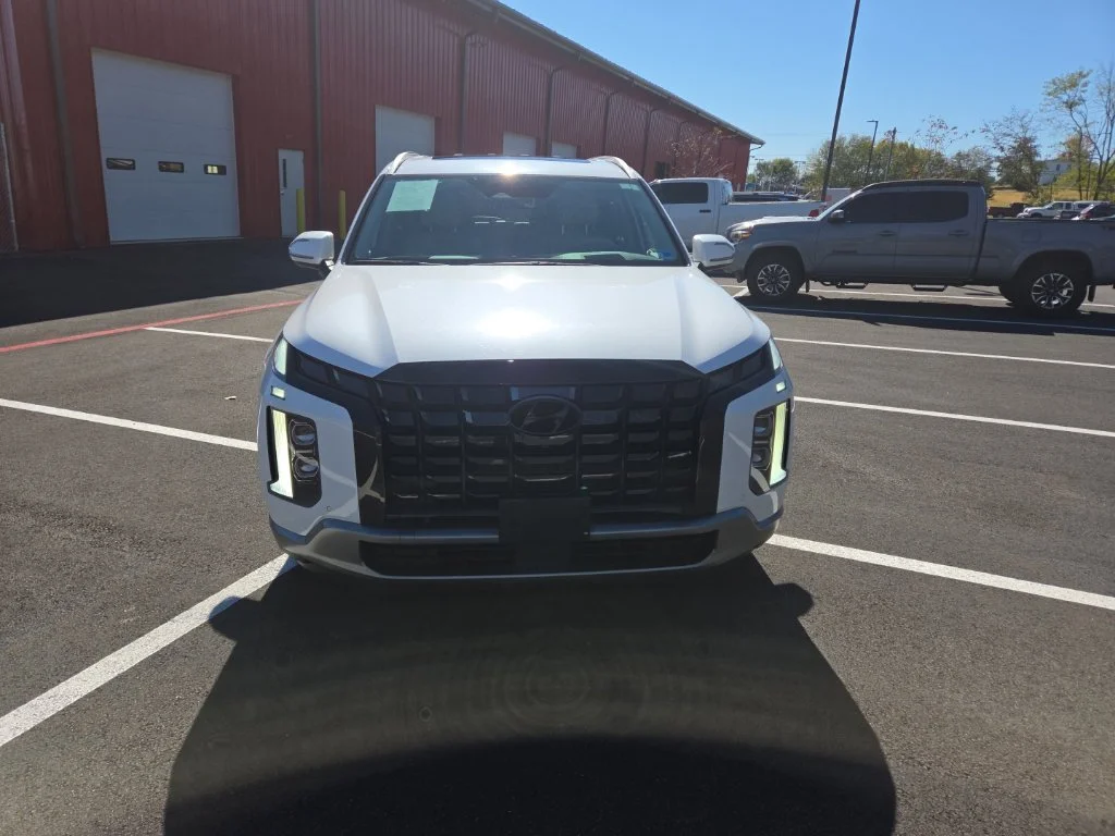 Used 2024 White Hyundai Limited image 2