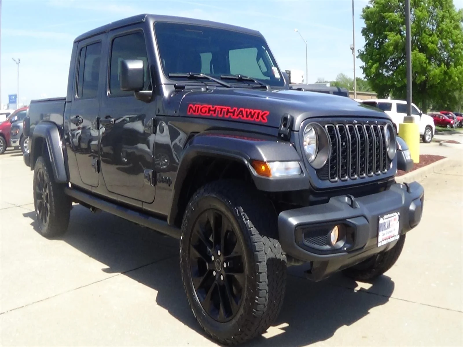 Used 2024 Granite Crystal Metallic Clear Coat (pau) Jeep NightHawk image 4