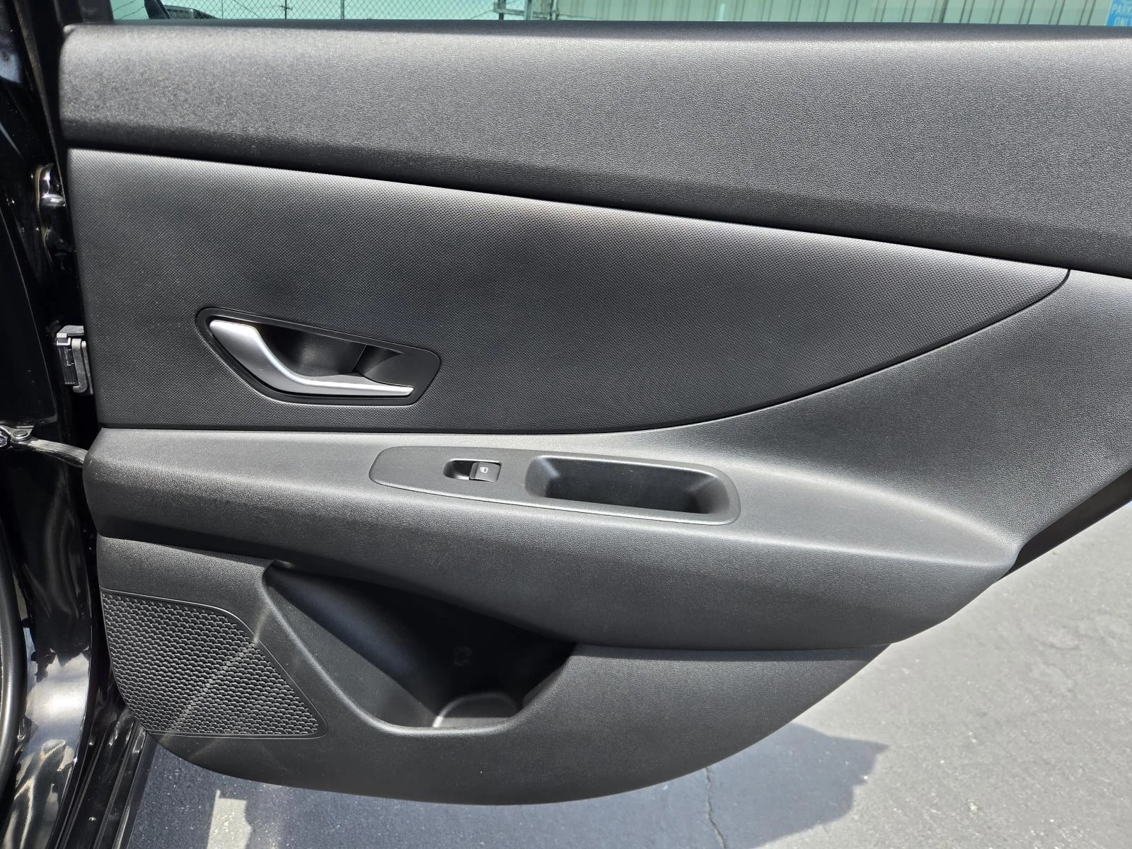 Used 2022 Phantom Black Hyundai SEL IVT image 28