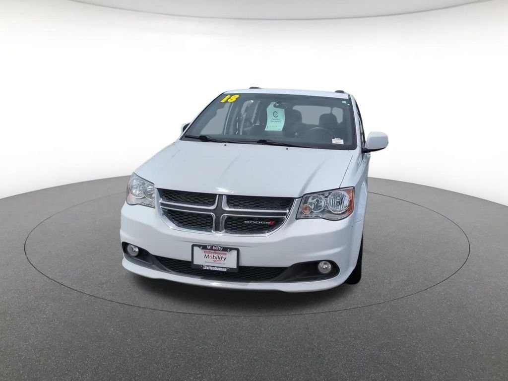 Used 2018 White Dodge SXT image 12