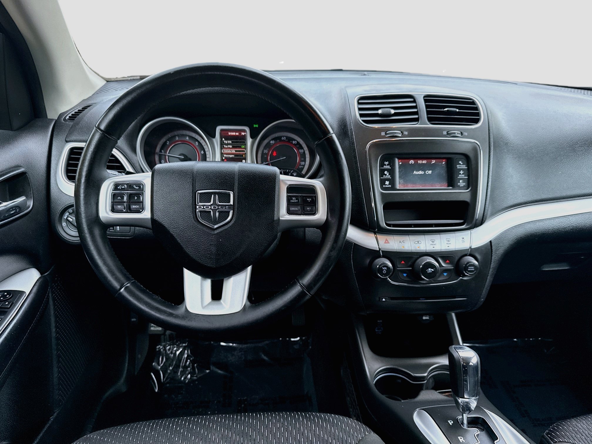 Used 2019 Pitch Black Clearcoat Dodge SE image 17