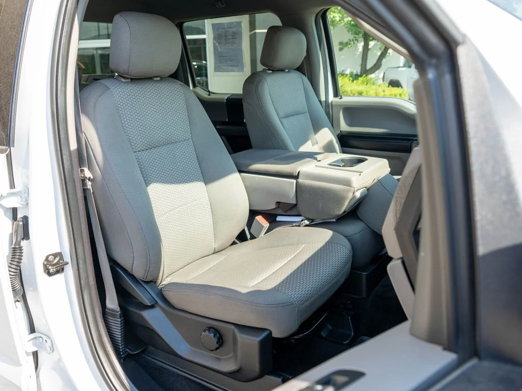 Used 2018 White Ford XLT image 9