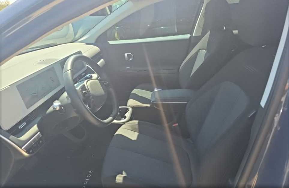 Used 2024 Digital Teal Hyundai SEL image 9