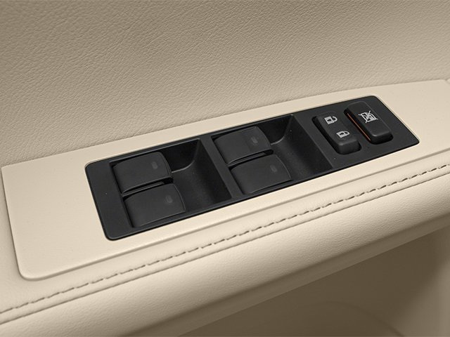 Used 2013 Tan Lexus Hybrid image 19