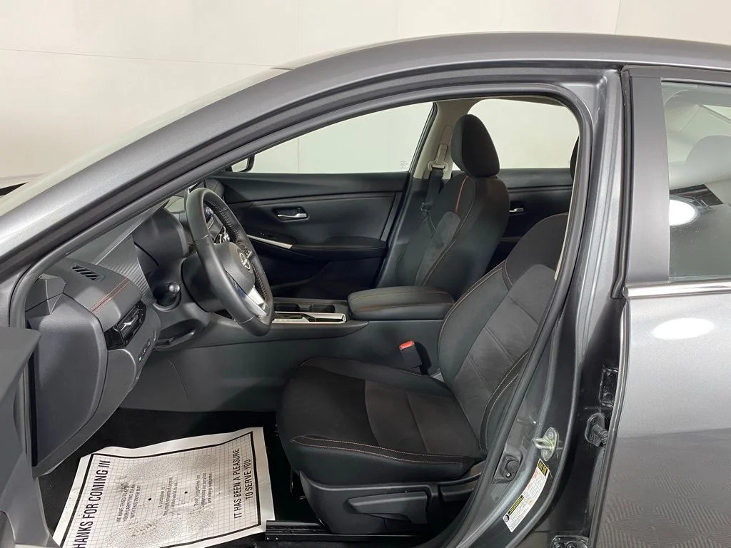 Used 2025 Gray Nissan SR image 12