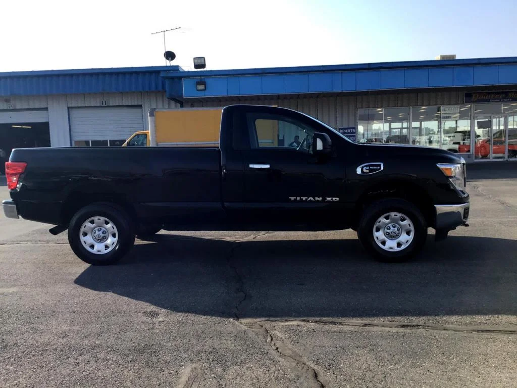 Used 2018 Magnetic Black Nissan SV image 4