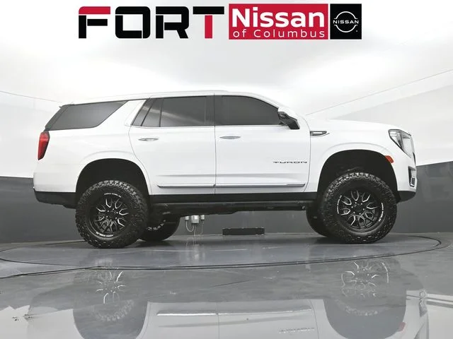 Used 2023 White GMC SLT image 42