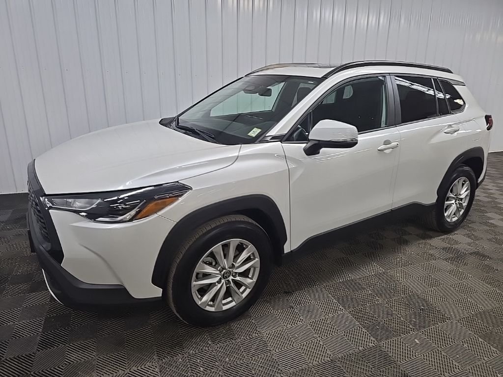 Used 2023 Beige Toyota LE image 6