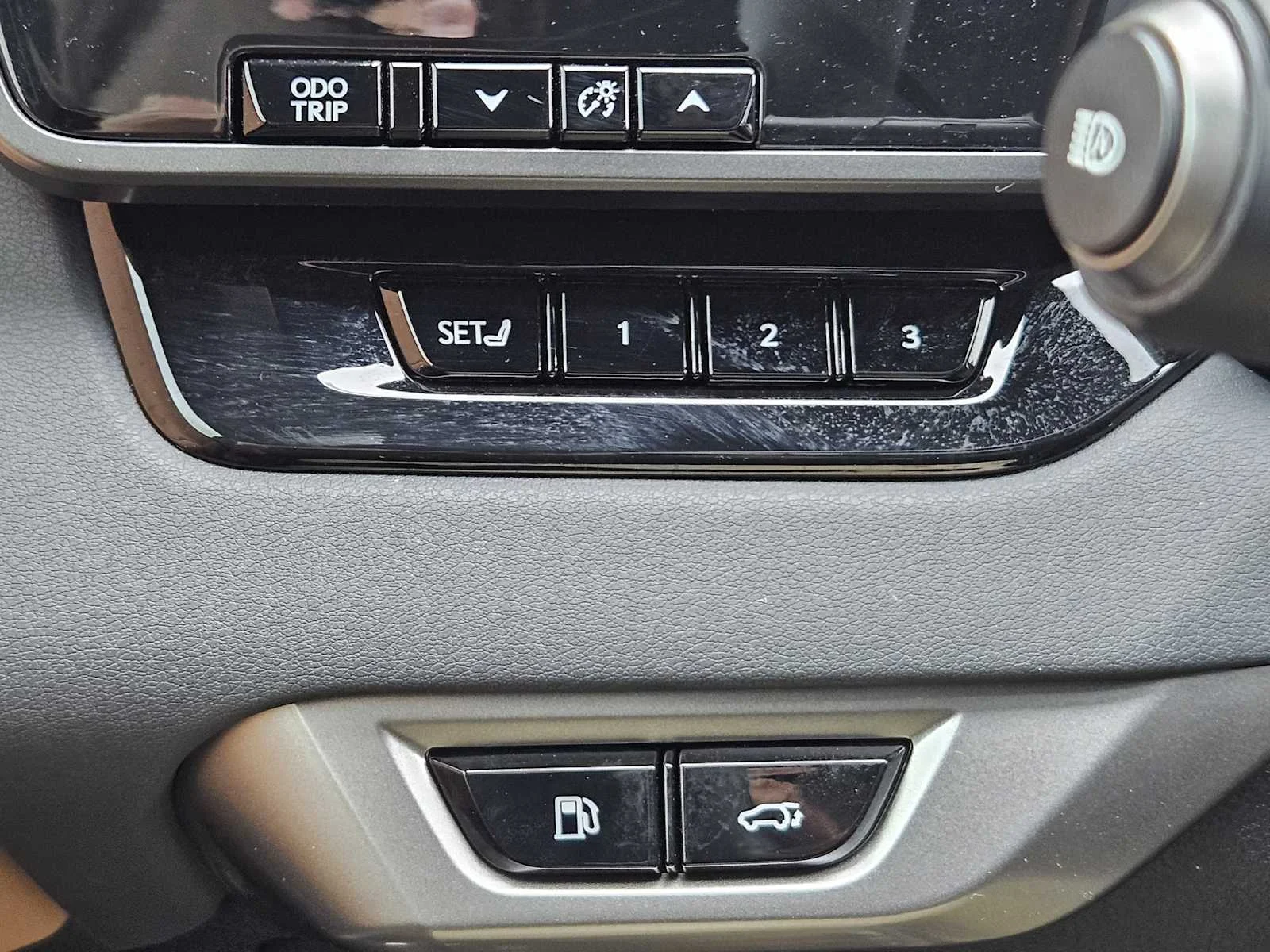Certified Used 2025 CLOUDBURST GRAY Lexus Premium image 17