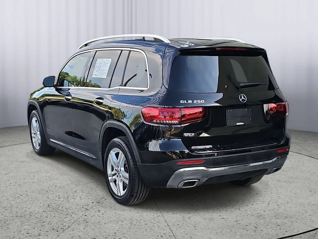Used 2021  Mercedes-Benz GLB 250 image 5