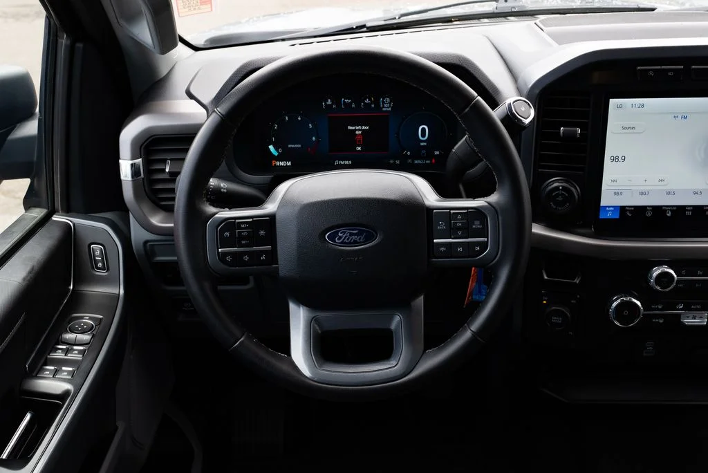 Used 2024 Gray Ford XLT image 11