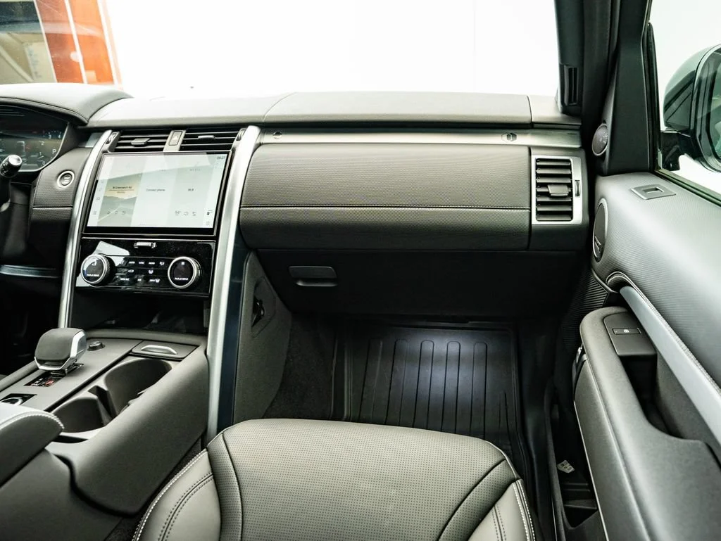 New 2026 Carpathian Gray Premium Metallic Land Rover Gemini Edition image 47