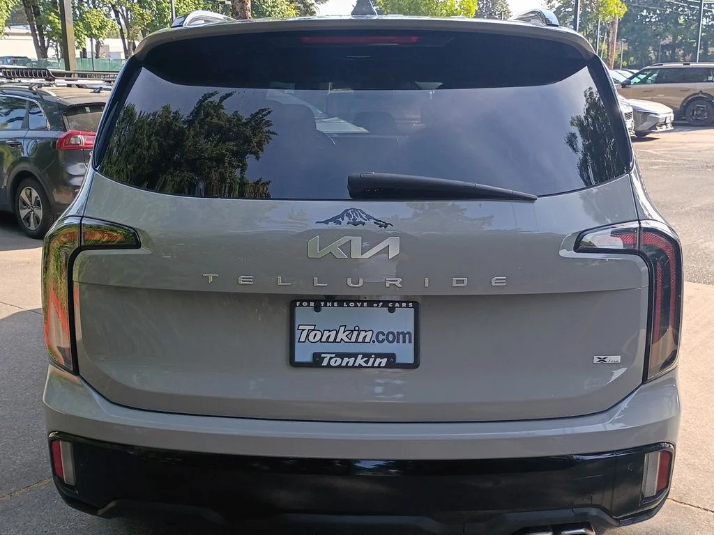 Used 2024 Wolf Gray Kia SX-Prestige X-Line image 5