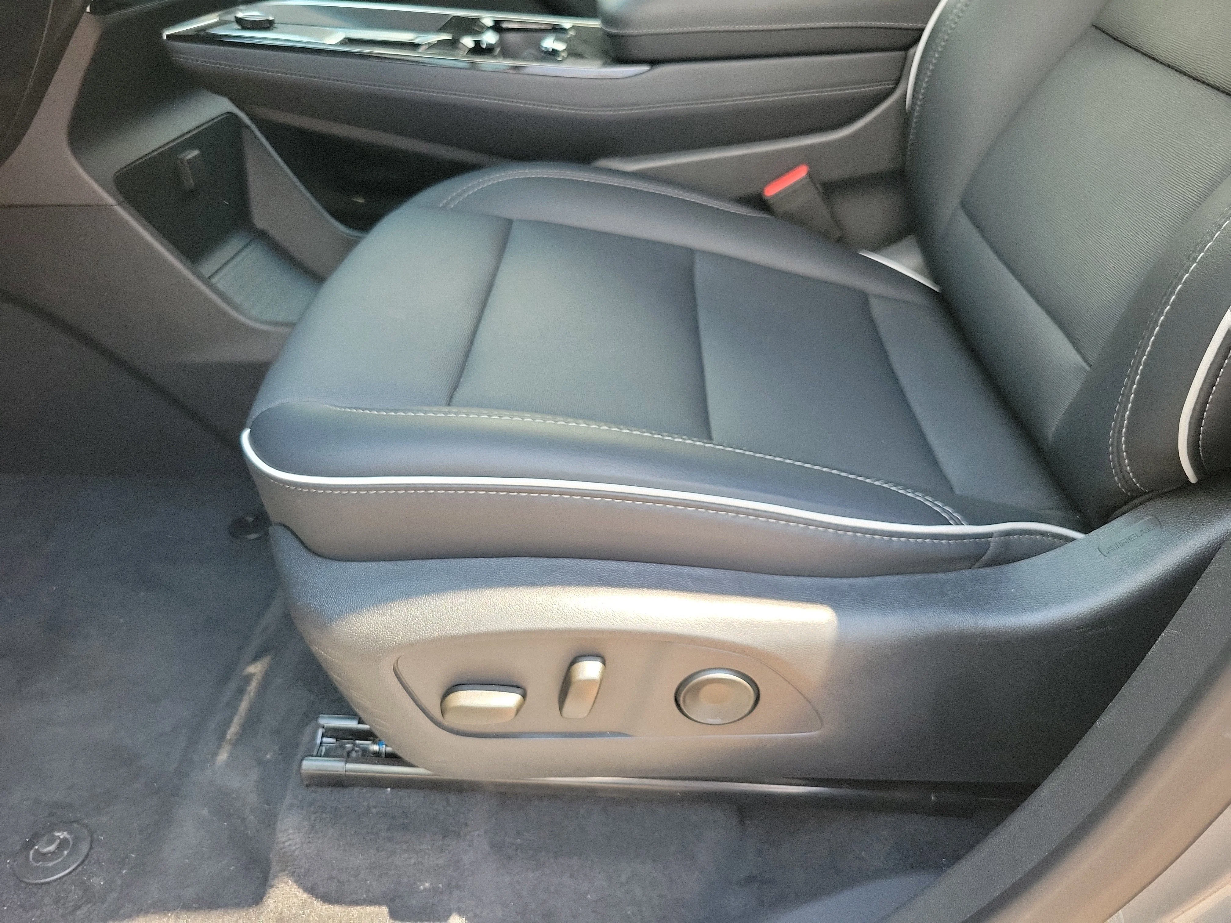 Used 2025 Moonstone Gray Metallic Buick Preferred image 6