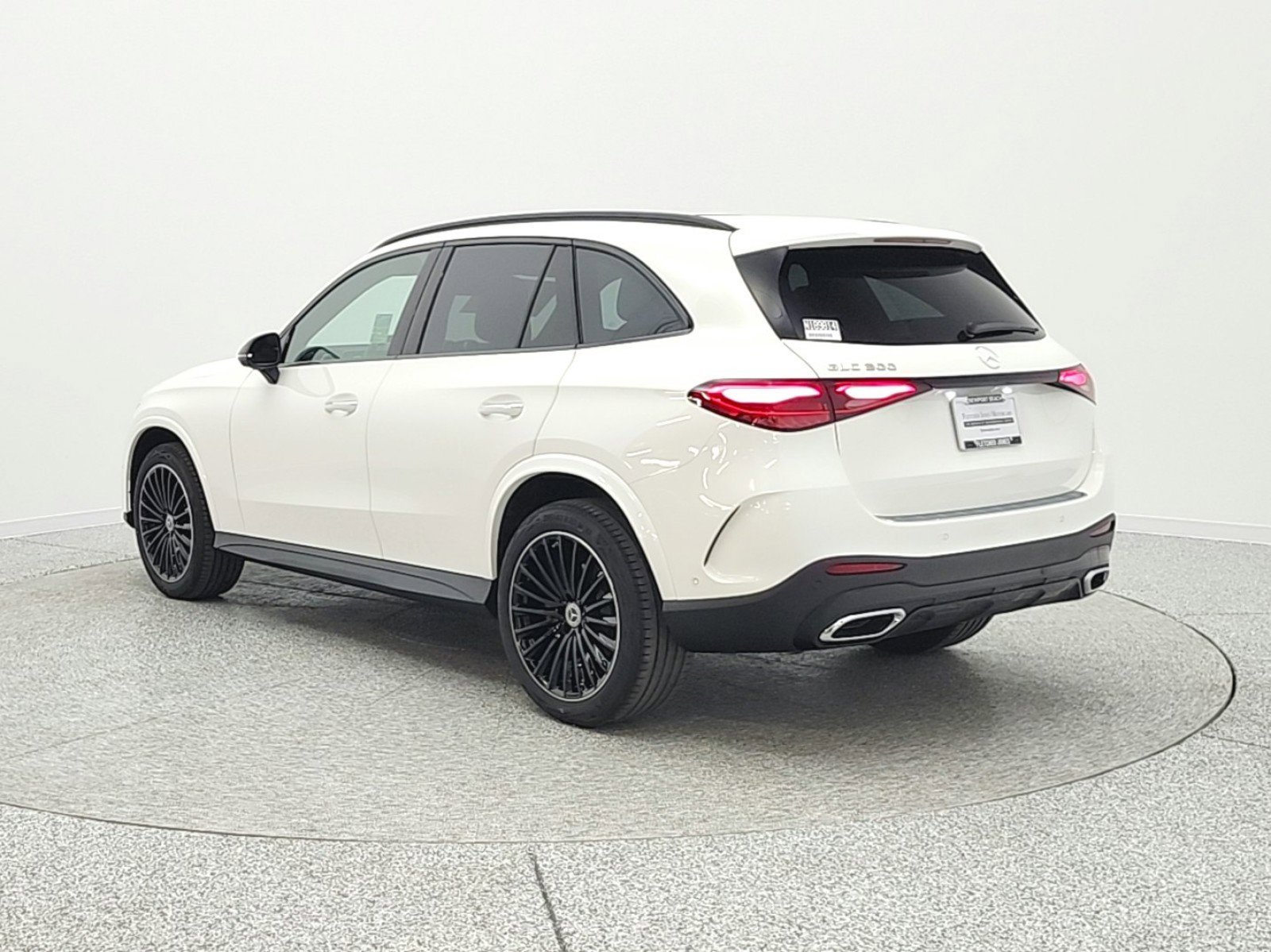 New 2026 Polar White Mercedes-Benz GLC 300 SUV image 30