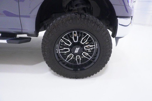 Used 2022 GREY Ford XLT image 5