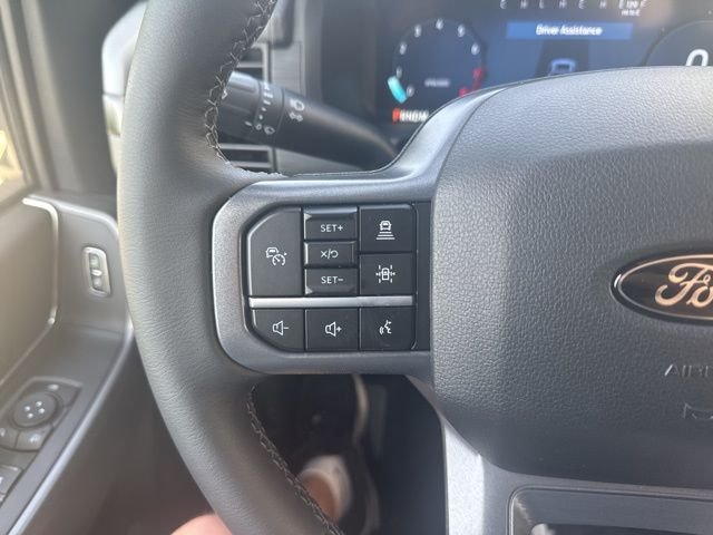 New 2026 Oxford White Ford XLT image 22