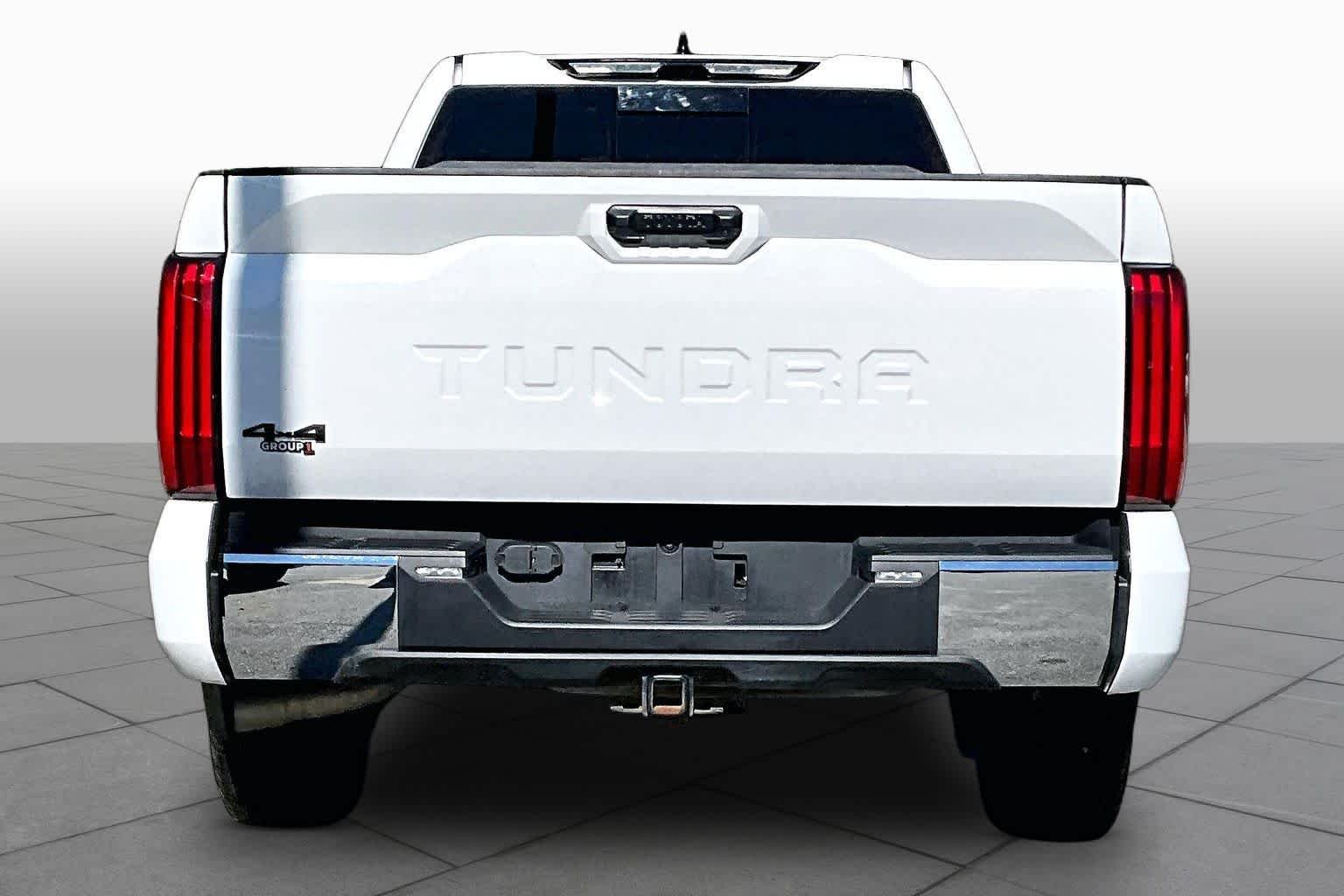 Used 2023 Ice Cap Toyota SR5 image 5