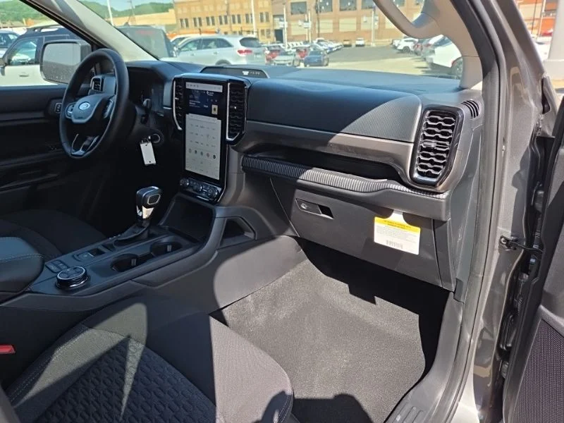 New 2026 Carbonized Gray Metallic Ford XLT image 13