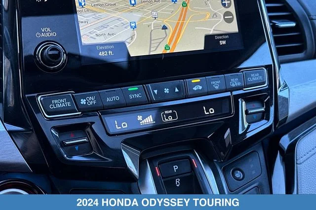 2024 Honda Odyssey Touring - Photo 26