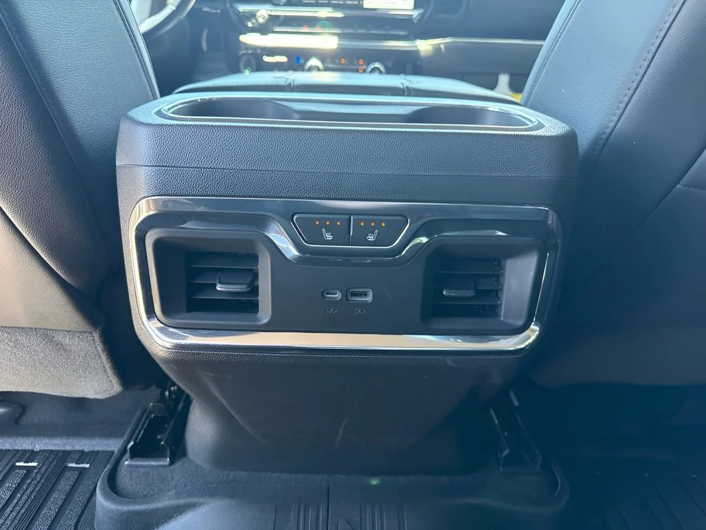 Used 2023 White GMC SLT image 13